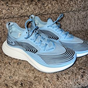 NEW APL Streamline Women’s sneakers